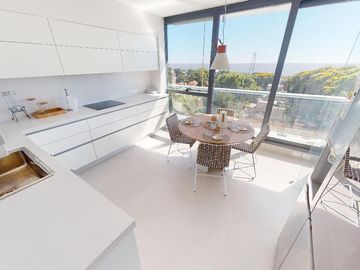 Venta departamento 6 ambientes en La Lucila con vista al río