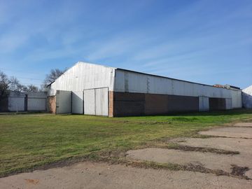 Ruta 21- Alvear - Galpón 3.000 m2.