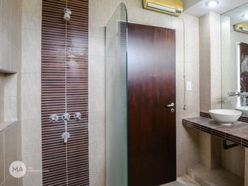 Casa 2 dormitorios, Jardín y Piscina - Puerto Roldán - Roldán | Venta