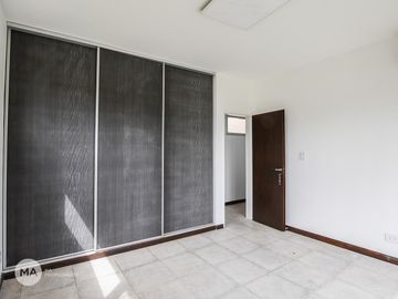 Casa 2 dormitorios, Jardín y Piscina - Puerto Roldán - Roldán | Venta