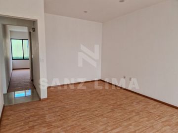 PUNTARENA RESIDENCIAL: Casa única con amplios espacios y luz natural.