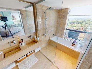 Venta departamento 6 ambientes en La Lucila con vista al río