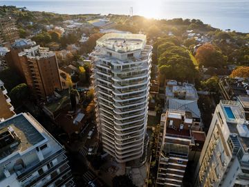 Venta departamento 6 ambientes en La Lucila con vista al río