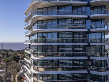 Venta departamento 6 ambientes en La Lucila con vista al río