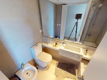 Venta departamento 6 ambientes en La Lucila con vista al río
