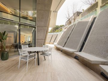 Venta departamento 6 ambientes en La Lucila con vista al río