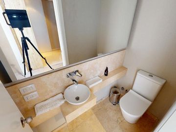 Venta departamento 6 ambientes en La Lucila con vista al río
