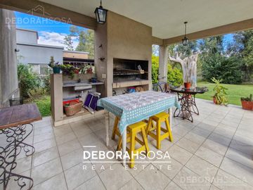 Casa en venta 5 ambientes Barrio Los Pilares Villa Rosa Pilar apto credito