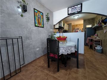 CASA EN VENTA EN EL CANEY DE CUATRO PISOS (JD)/CW:8227472