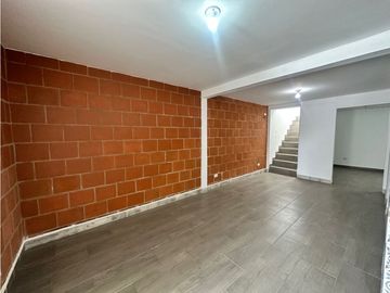 CASA EN VENTA EN CIUDAD PACFICA CON LOCAL COMERCIAL (JD)