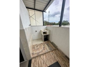 CASA EN VENTA EN CIUDAD PACFICA CON LOCAL COMERCIAL (JD)