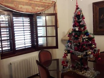 Cordoba la cumbre chalet 5 ambientes escritorio cocheras jardin