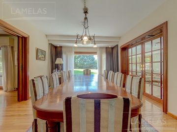 Venta Casa 5 dormitorios Fisherton residencial - Morrison esquina Olmos Rosario