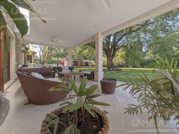 Venta Casa 5 dormitorios Fisherton residencial - Morrison esquina Olmos Rosario