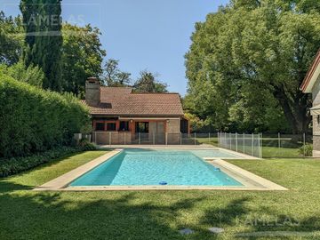 Venta Casa 5 dormitorios Fisherton residencial - Morrison esquina Olmos Rosario