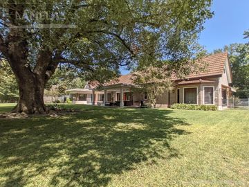 Venta Casa 5 dormitorios Fisherton residencial - Morrison esquina Olmos Rosario