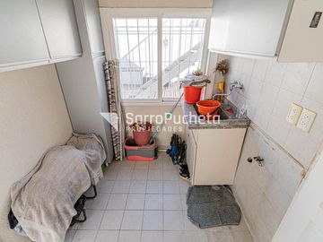Venta casa 5 ambientes con garaje, quincho y piscina en Haedo.