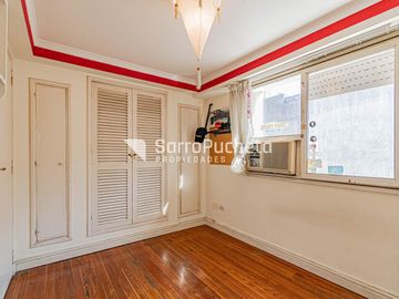 Venta casa 5 ambientes con garaje, quincho y piscina en Haedo.