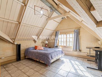 Venta casa 5 ambientes con garaje, quincho y piscina en Haedo.