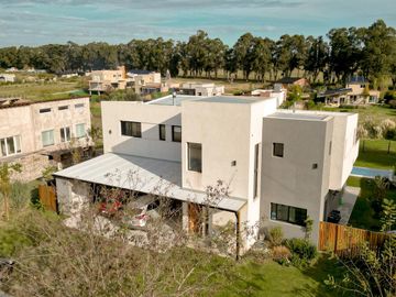 Casa en Barrancas de San Benito Country Club