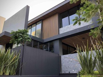 Casa en venta en coto Alcazar Oriente