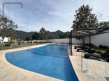 CASA EN VENTA AMORADA RESIDENCIAL ZONA CARRETERA NACIONAL SANTIAGO