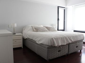 AV FUERZA AEREA 4200 MIRAFLORES - VENTA CASA 3 DORMITORIOS   PISCINA   PARQUE EN FUNES