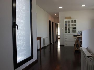 AV FUERZA AEREA 4200 MIRAFLORES - VENTA CASA 3 DORMITORIOS   PISCINA   PARQUE EN FUNES