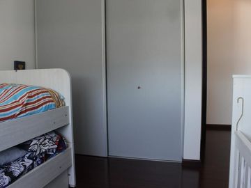 AV FUERZA AEREA 4200 MIRAFLORES - VENTA CASA 3 DORMITORIOS   PISCINA   PARQUE EN FUNES