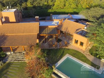 Villa Allende Golf - Casa 4 dormitorios en venta - Córdoba