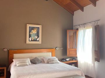Villa Allende Golf - Casa 4 dormitorios en venta - Córdoba