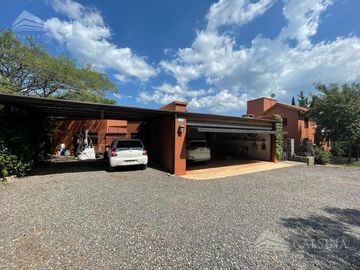 Villa Allende Golf - Casa 4 dormitorios en venta - Córdoba