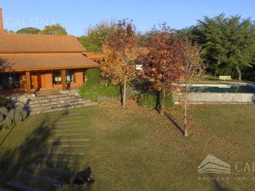 Villa Allende Golf - Casa 4 dormitorios en venta - Córdoba