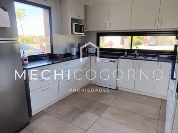 Casa 3 dormitorios venta en San Gabriel, Villa Nueva