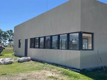 Casa en venta - 3 Dormitorios 3 Baños - Cochera - 857Mts2 - Abasto, La Plata