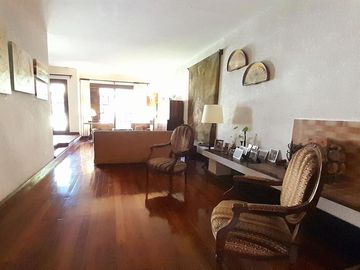 FLORIDA MITRE -EXCELENTE CHALET EN DOS PLANTAS CON JARDÍN Y COCHERA!