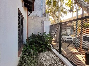 FLORIDA MITRE -EXCELENTE CHALET EN DOS PLANTAS CON JARDÍN Y COCHERA!