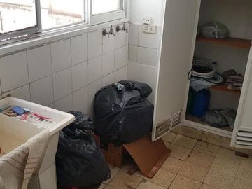 Vendo Semi Piso con Cochera en Centro de Cba!!!