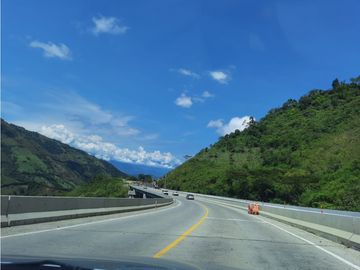 VENTA FINCA SAN JERONIMO, ANTIOQUIA