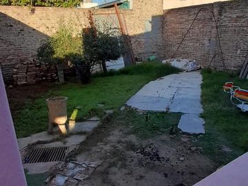 Casa en  venta en calle Salta, Rafaela.