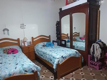 Casa en  venta en calle Salta, Rafaela.