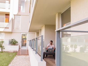 Departamento en Barrio Parque Leloir