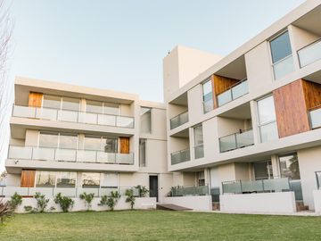 Departamento en Barrio Parque Leloir