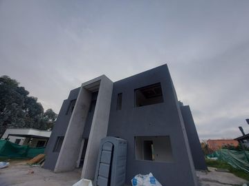 Casa 6 amb en barrio privado  en Venta en PILAR