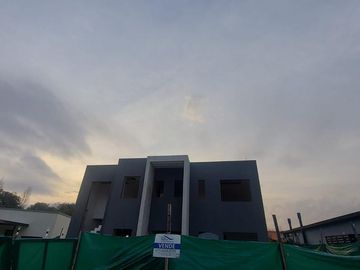 Casa 6 amb en barrio privado  en Venta en PILAR