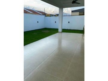 Casa para venta en el sur de cali barrio el castillo unidad un piso