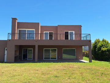 Casa en  Venta en Haras Santa Maria