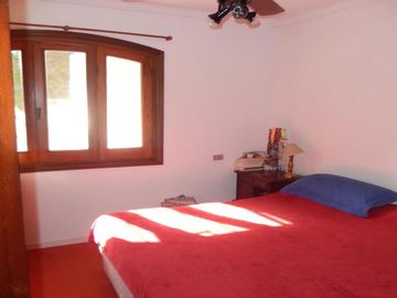 IMPORTANTE CHALET CUATRO AMBIENTES! RESIDENCIAL EXCLUSIVO!