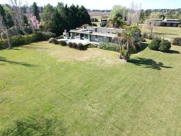 Casa en B° Privado Chacras de la Cruz