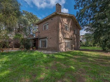 Casa en  Manuel Alberti, Pilar